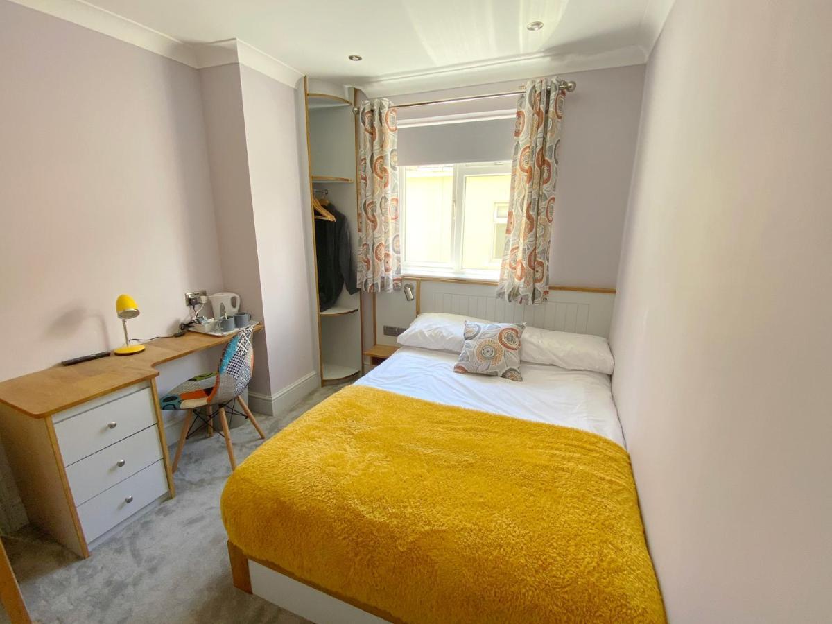 Bed and Breakfast Orchard House à Swindon Extérieur photo